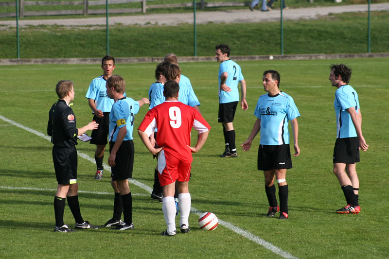 gal/08. Spieltag- SV Reischach-Rasen/2006-10-24 - SVR gg. Rasen-Antholz 111.jpg